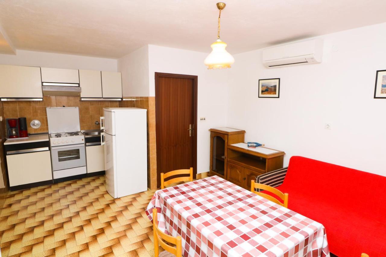 Apartment Beti With Balcony Baska  Exterior photo
