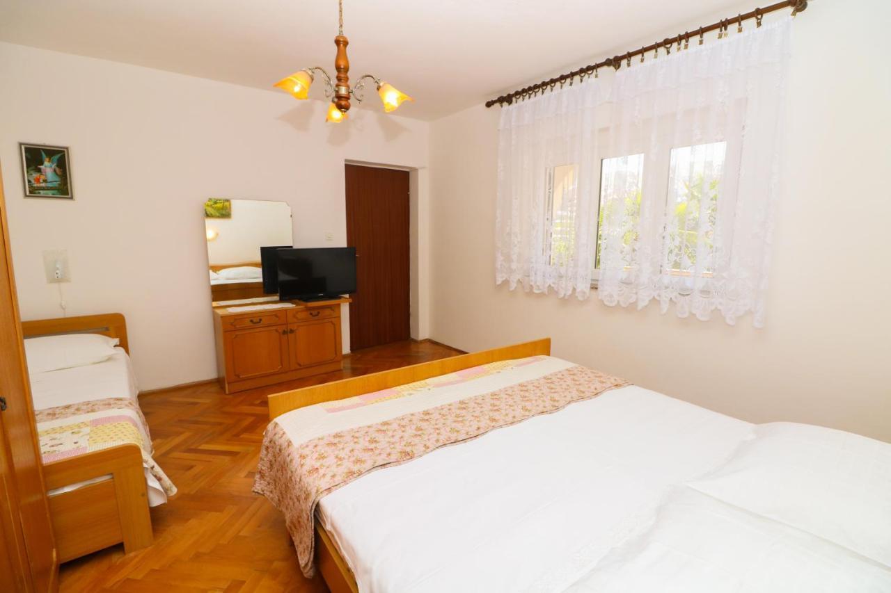 Apartment Beti With Balcony Baska  Exterior photo