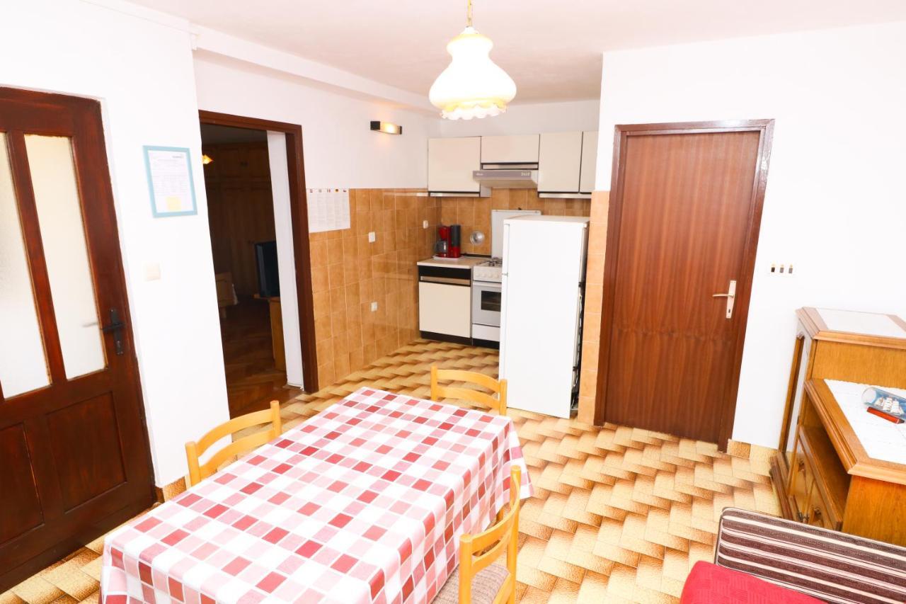 Apartment Beti With Balcony Baska  Exterior photo