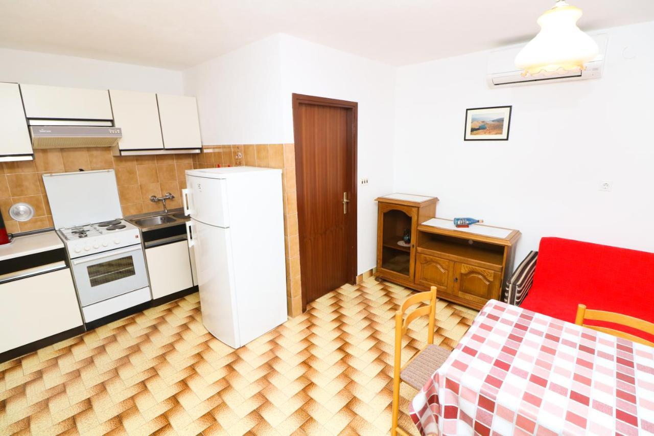 Apartment Beti With Balcony Baska  Exterior photo
